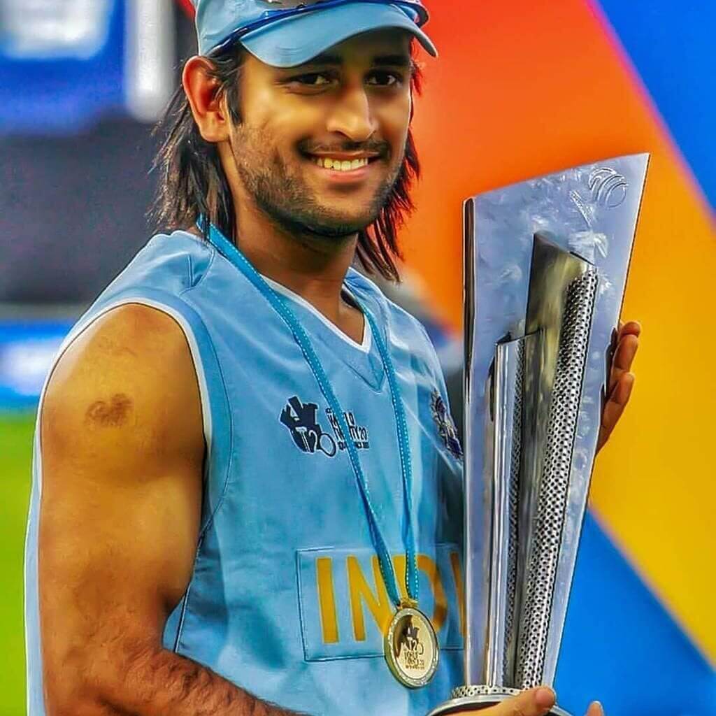 MS Dhoni's trophy t20 world cup 